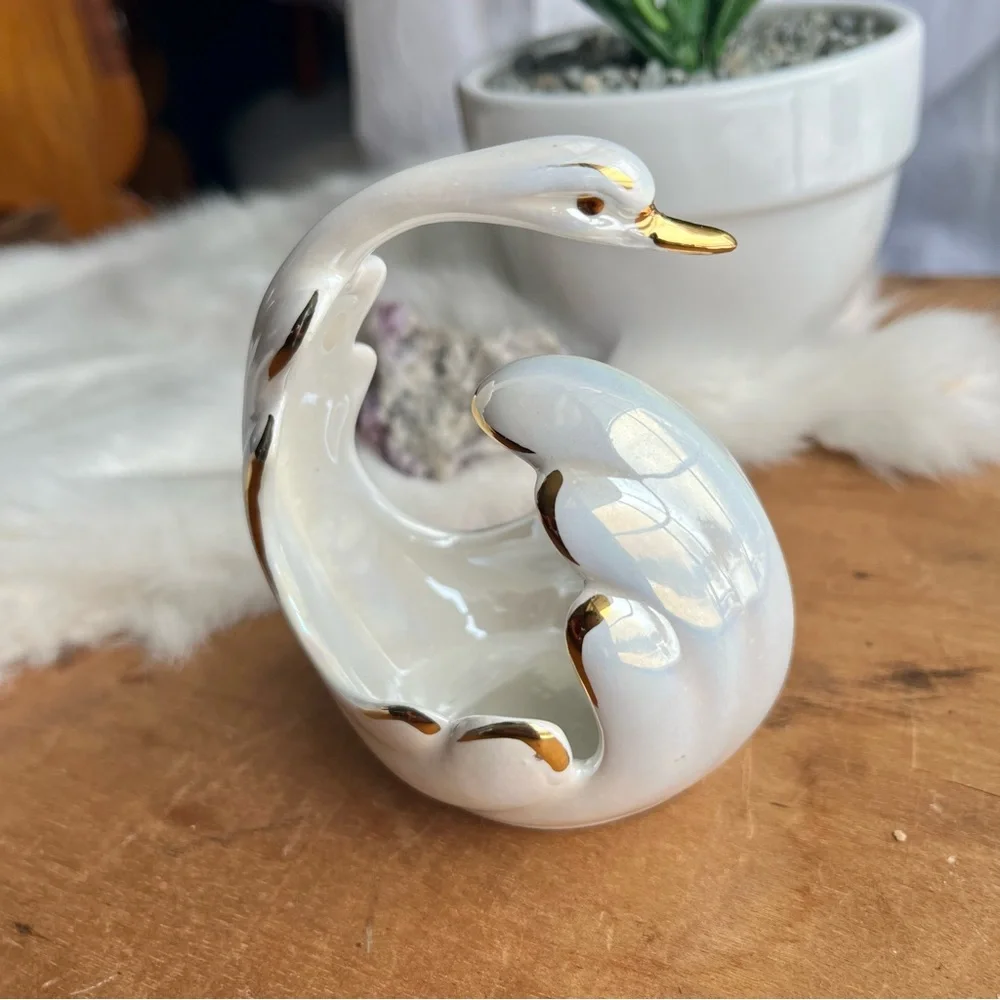 Vintage Lusterware Swan Trinket Bowl with Gold Accents - Picture 4 of 8